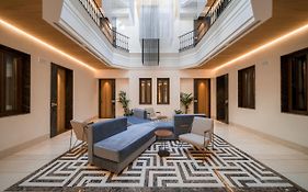 Hotel Unuk