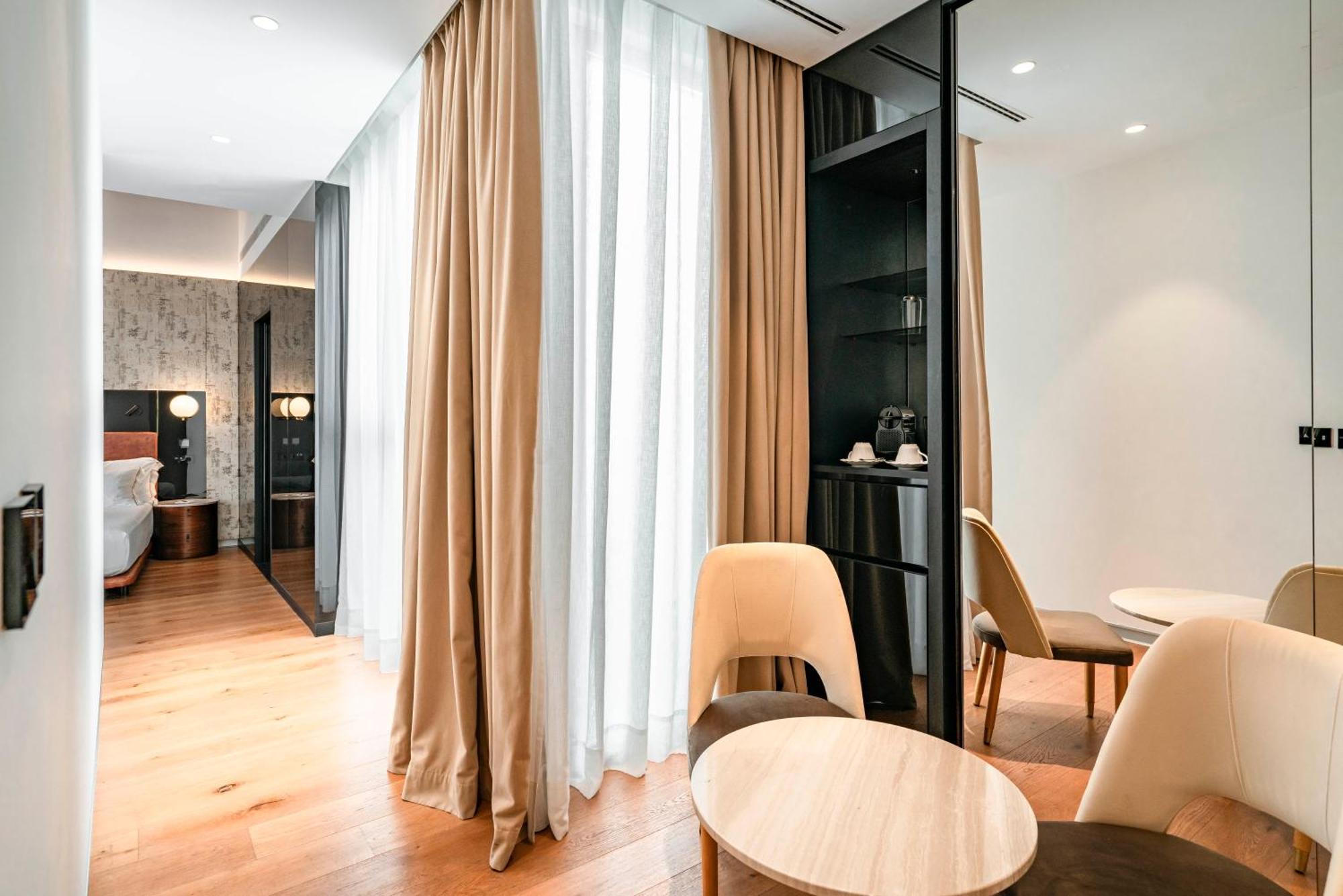 Vincci Seleccion Unuk 5 Gl Hotel Sevilla Buitenkant foto